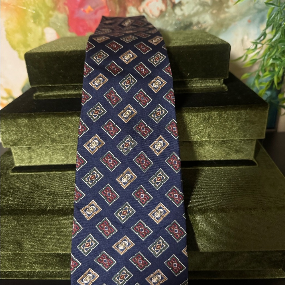 Tommy Hilfiger Navy and Red Geometric Tie